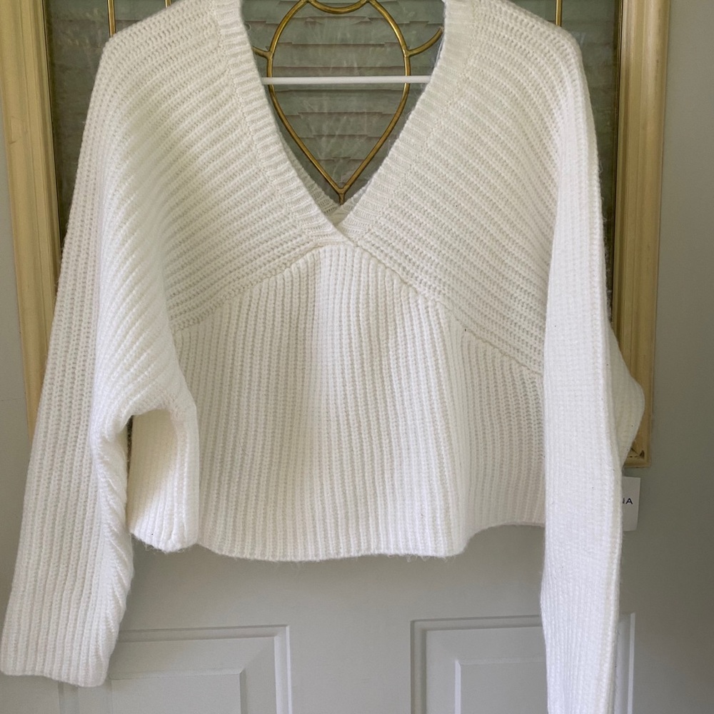 NWT Cropped White Sweater